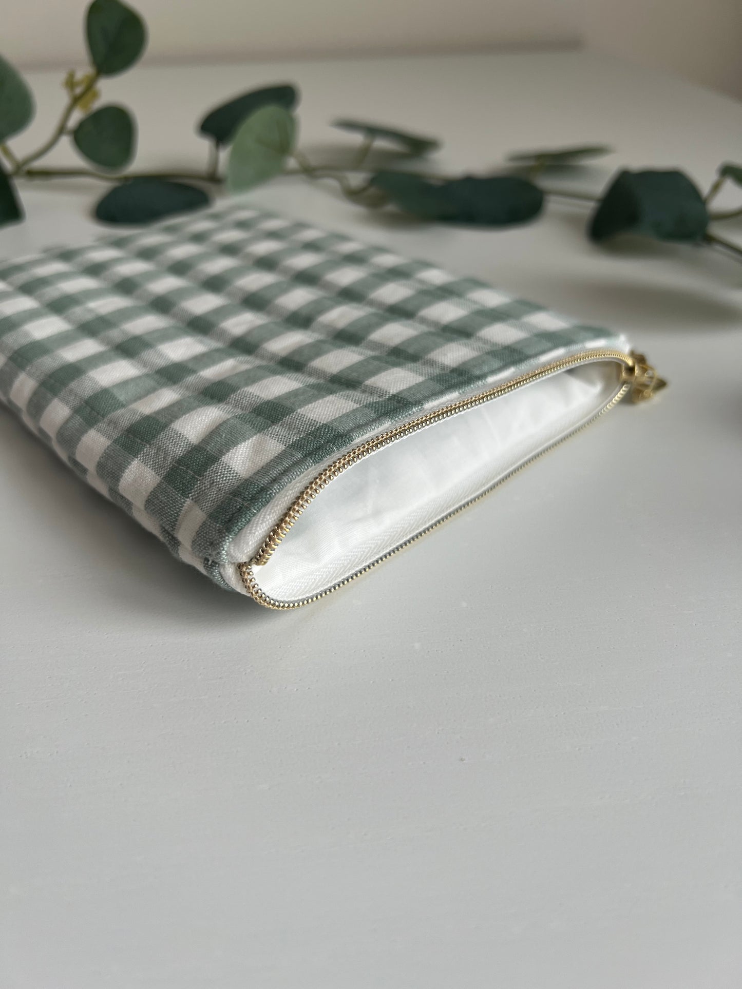 E-reader hoesje 6" kobo kindle pocketbook fableism stof