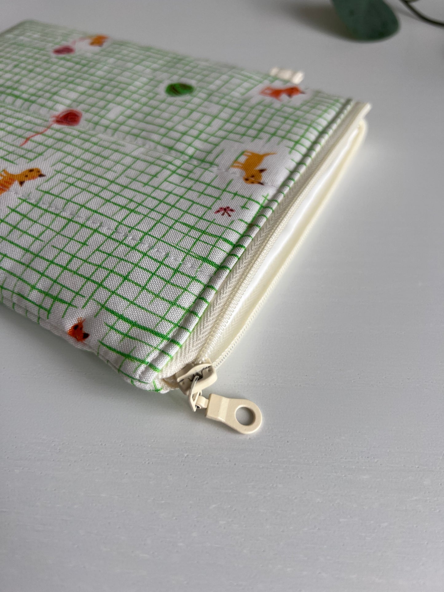 E-reader sleeve 6" gequilt - Kitten plaid