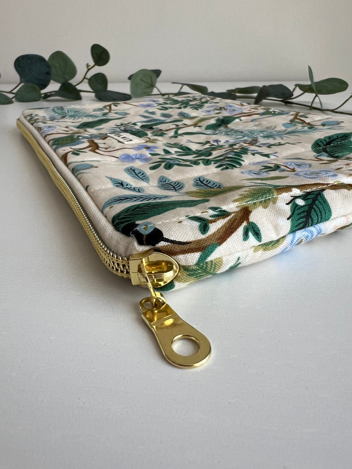 iPad 11” sleeve gequilt - Vintage garden