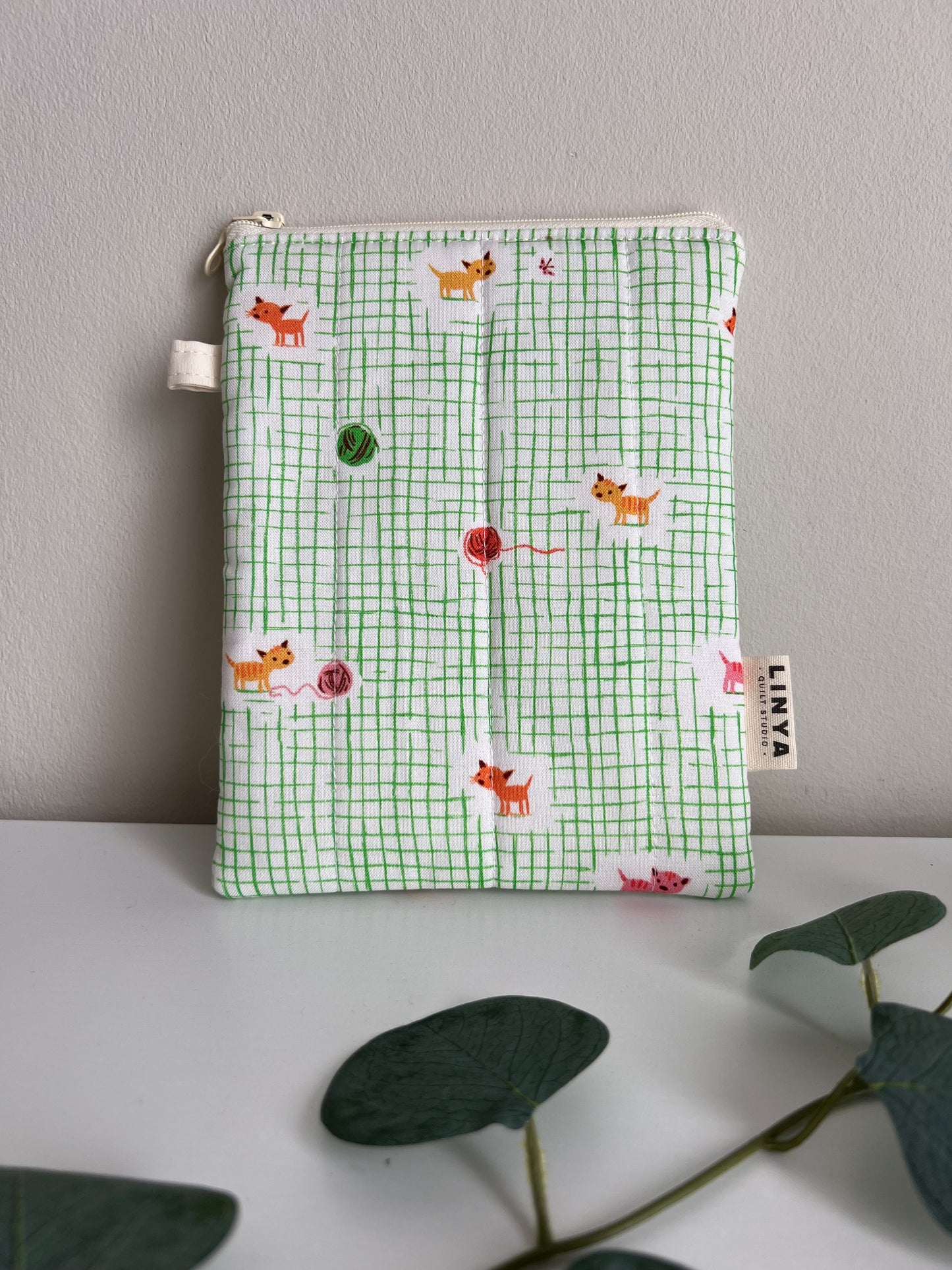 E-reader sleeve 6" gequilt - Kitten plaid