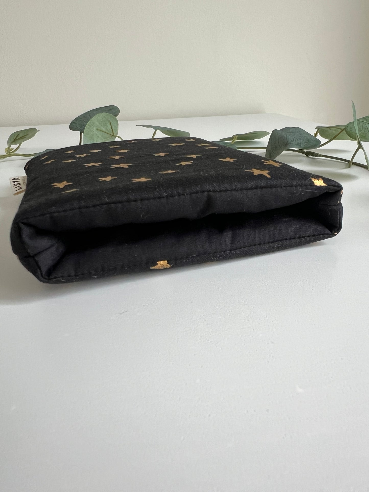 E-reader sleeve puffy - starry zwart