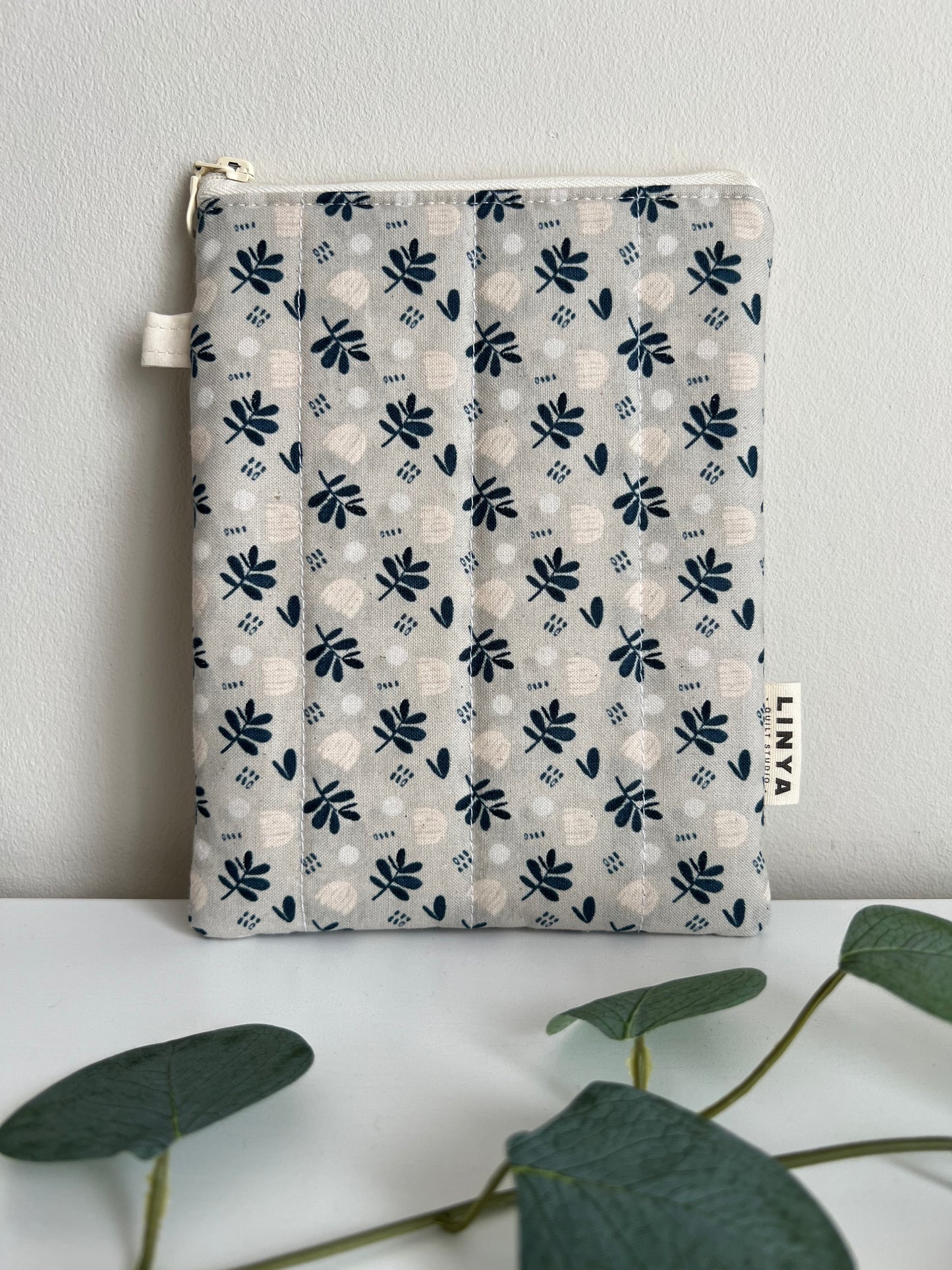 E-reader sleeve 6" gequilt - Mesa under the moon