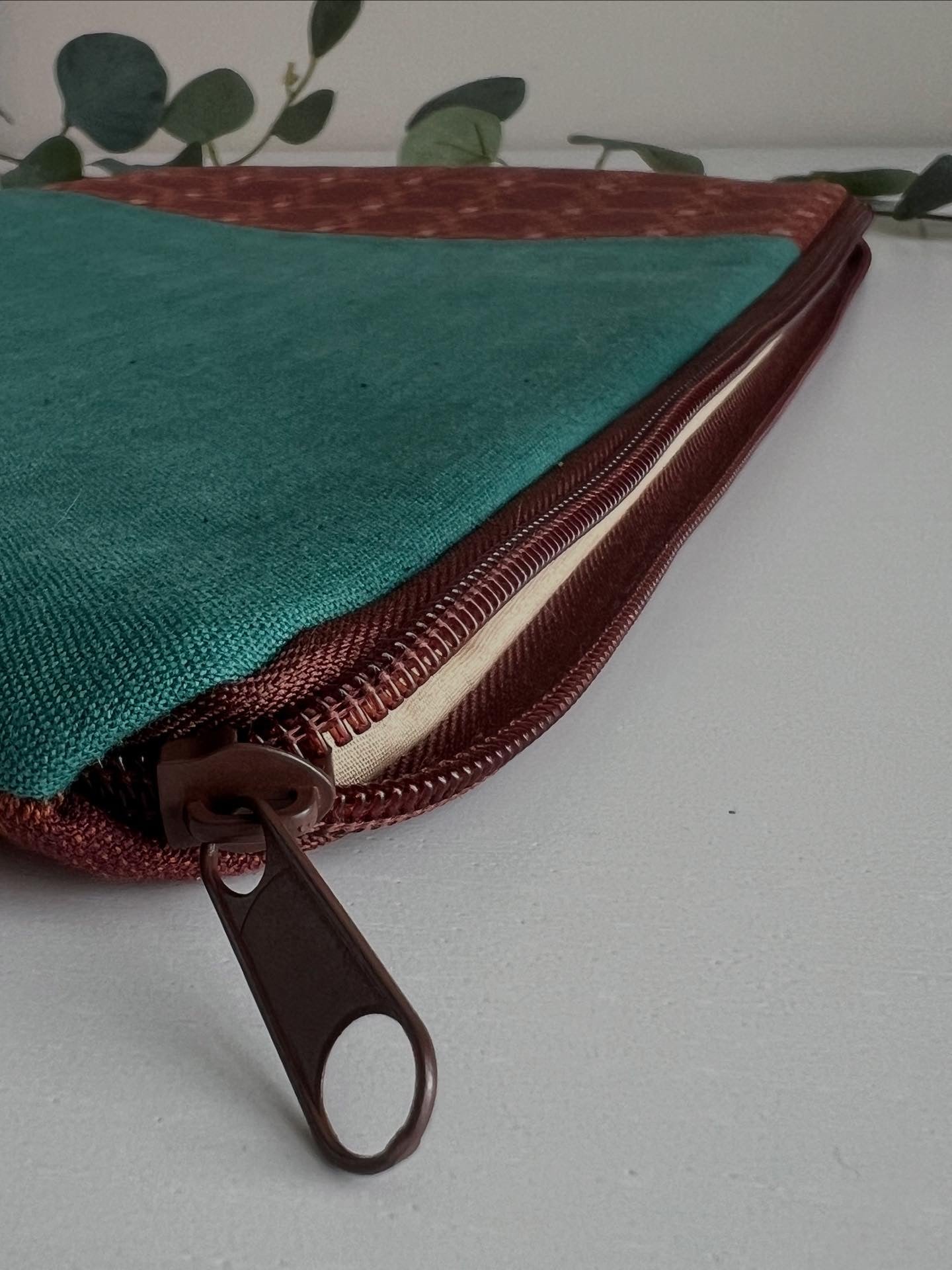 Tablet sleeve 13" - Antique green