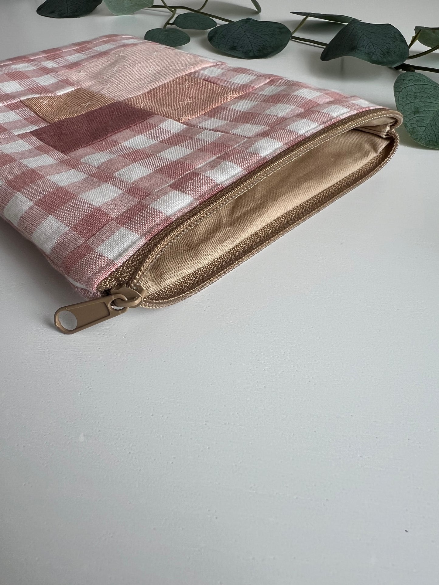 E-reader sleeve 6” uniek patchwork - Pink gingham