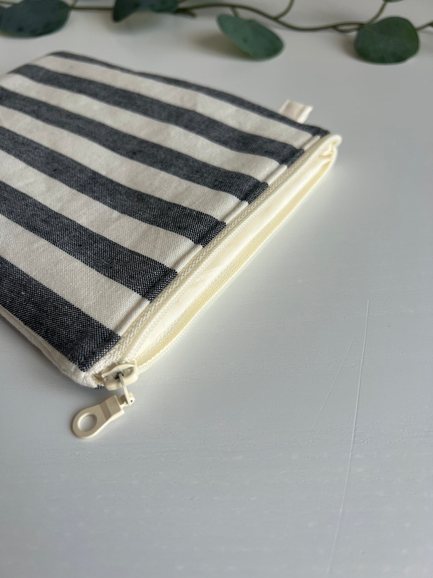 E-reader sleeve 6" gevoerd - Swedish stripes