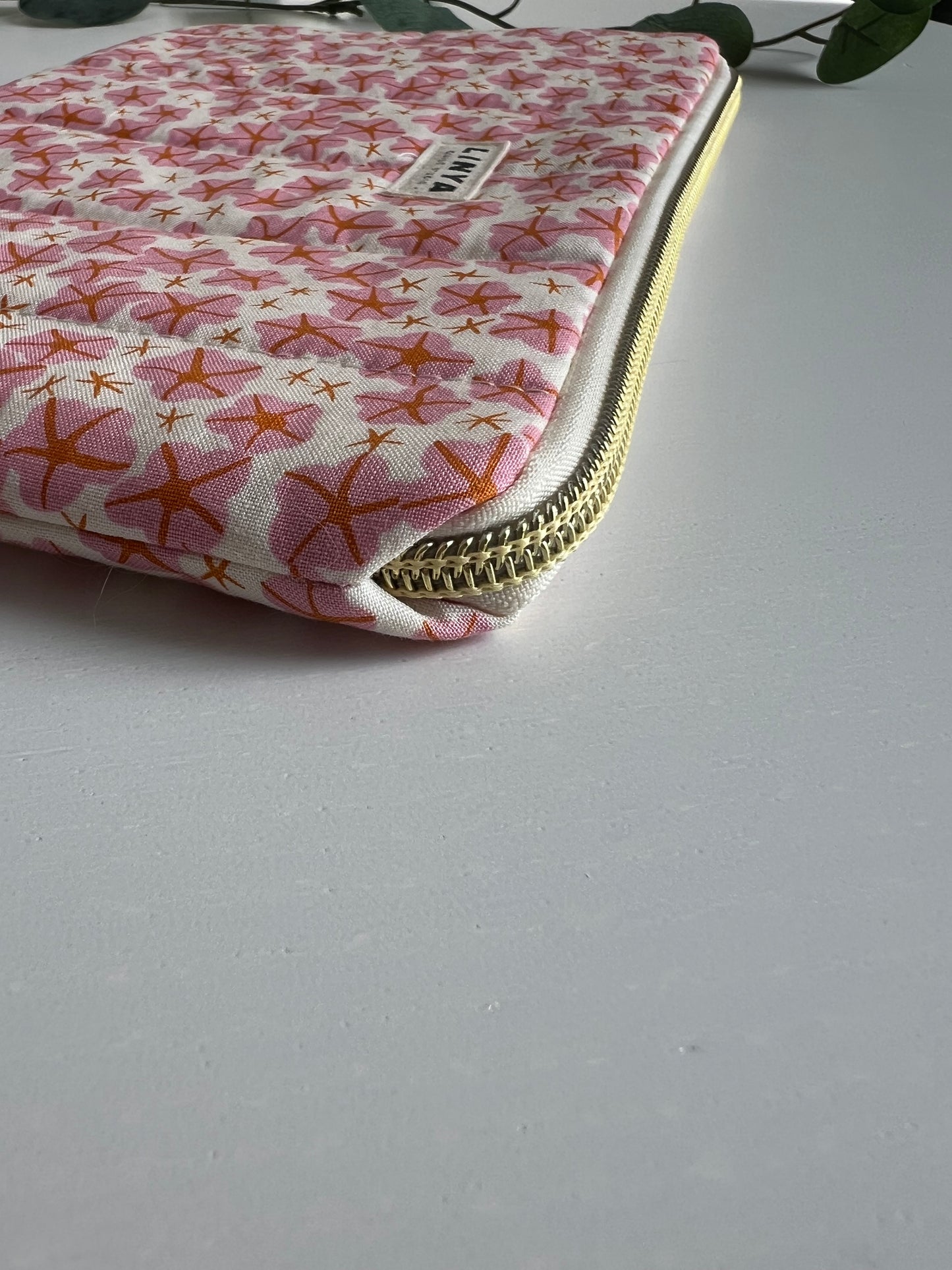 iPad mini sleeve gequilt - Moonflower