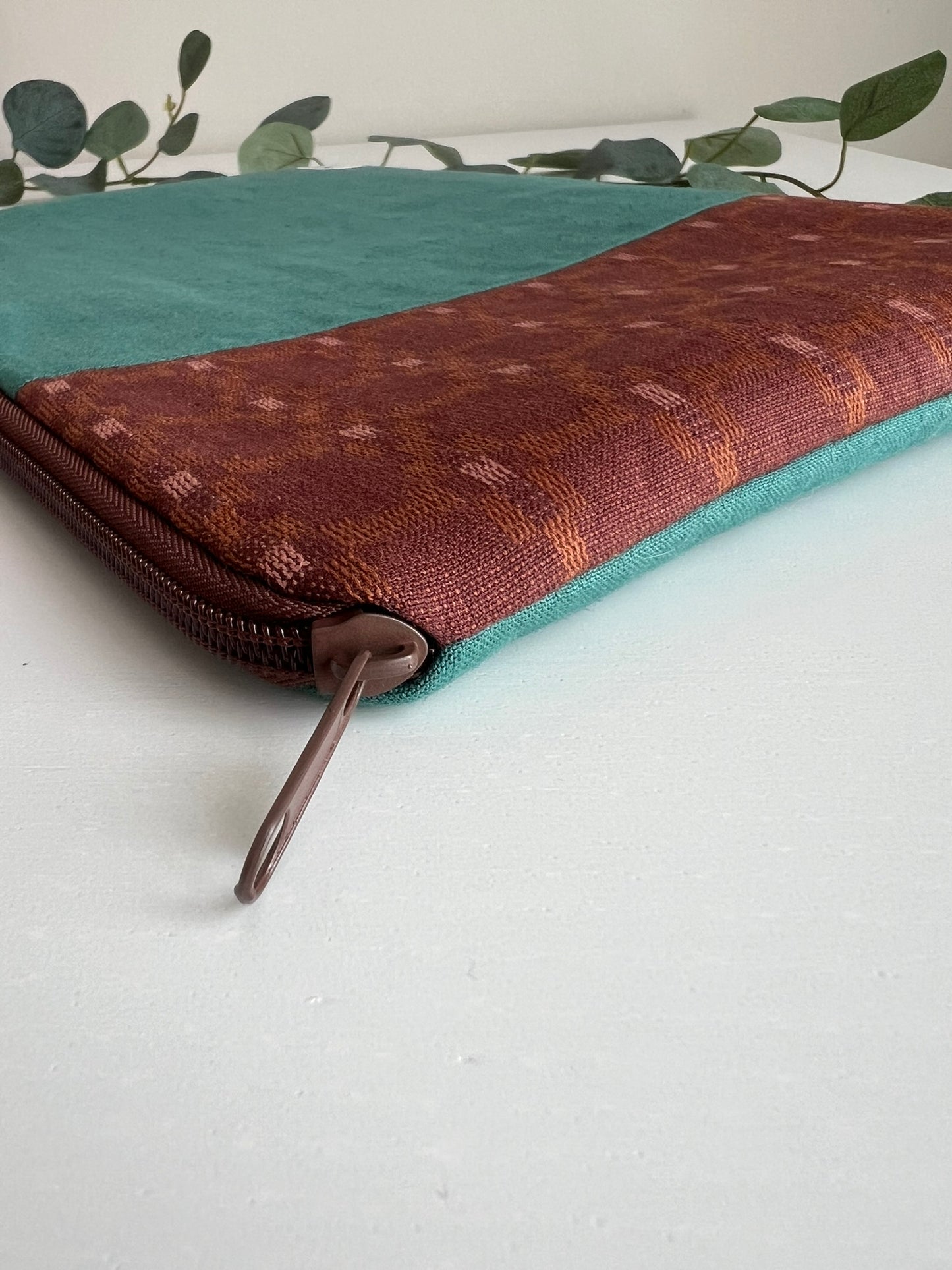 Tablet sleeve 13" - Antique green