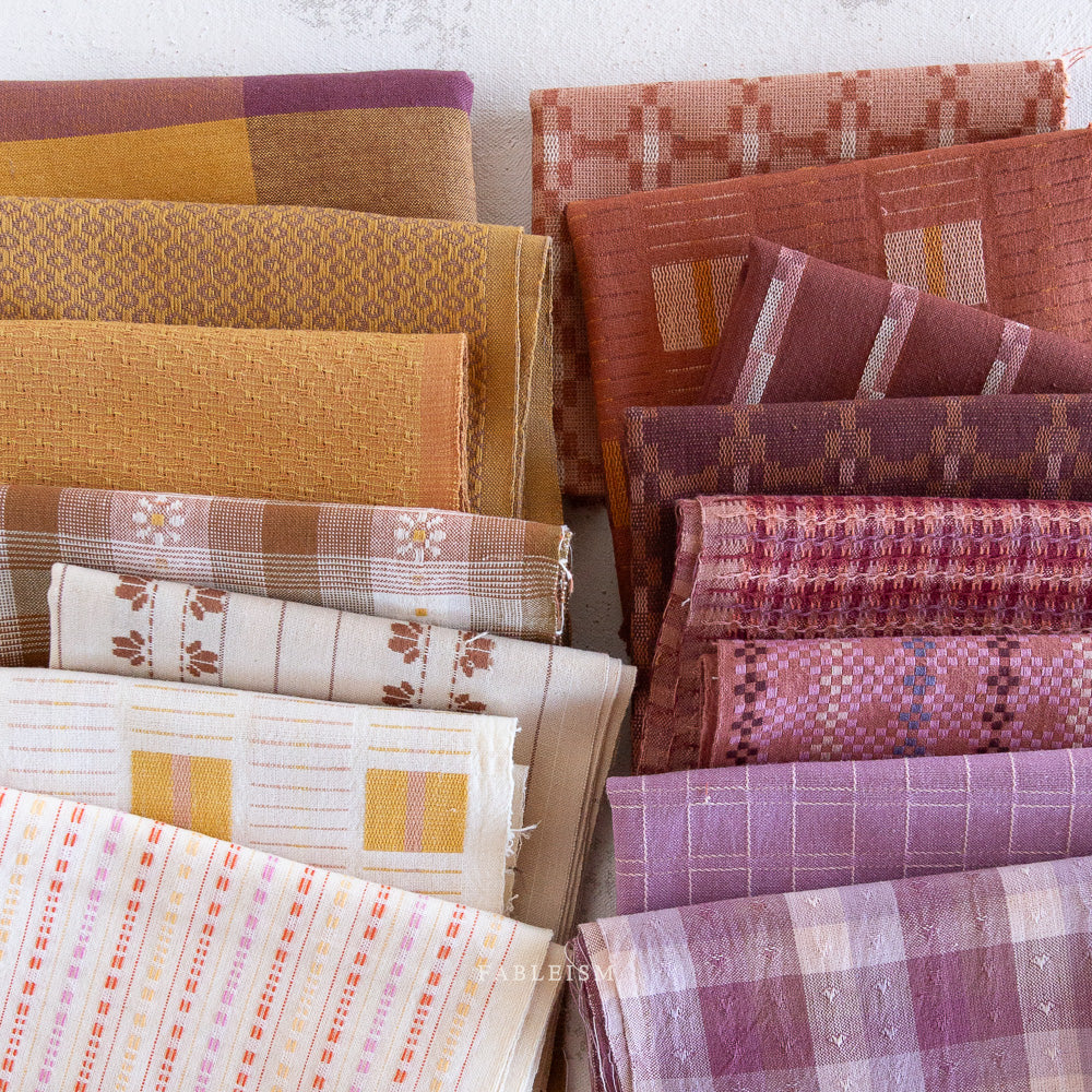 Golden Hour - Tweed Weave in Rosebed