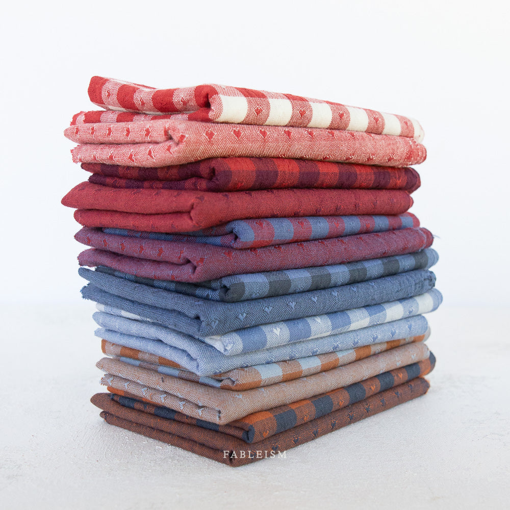 Queen of Hearts - QH-DH55-02-MARASCHINO - Dobby Hearts in Maraschino