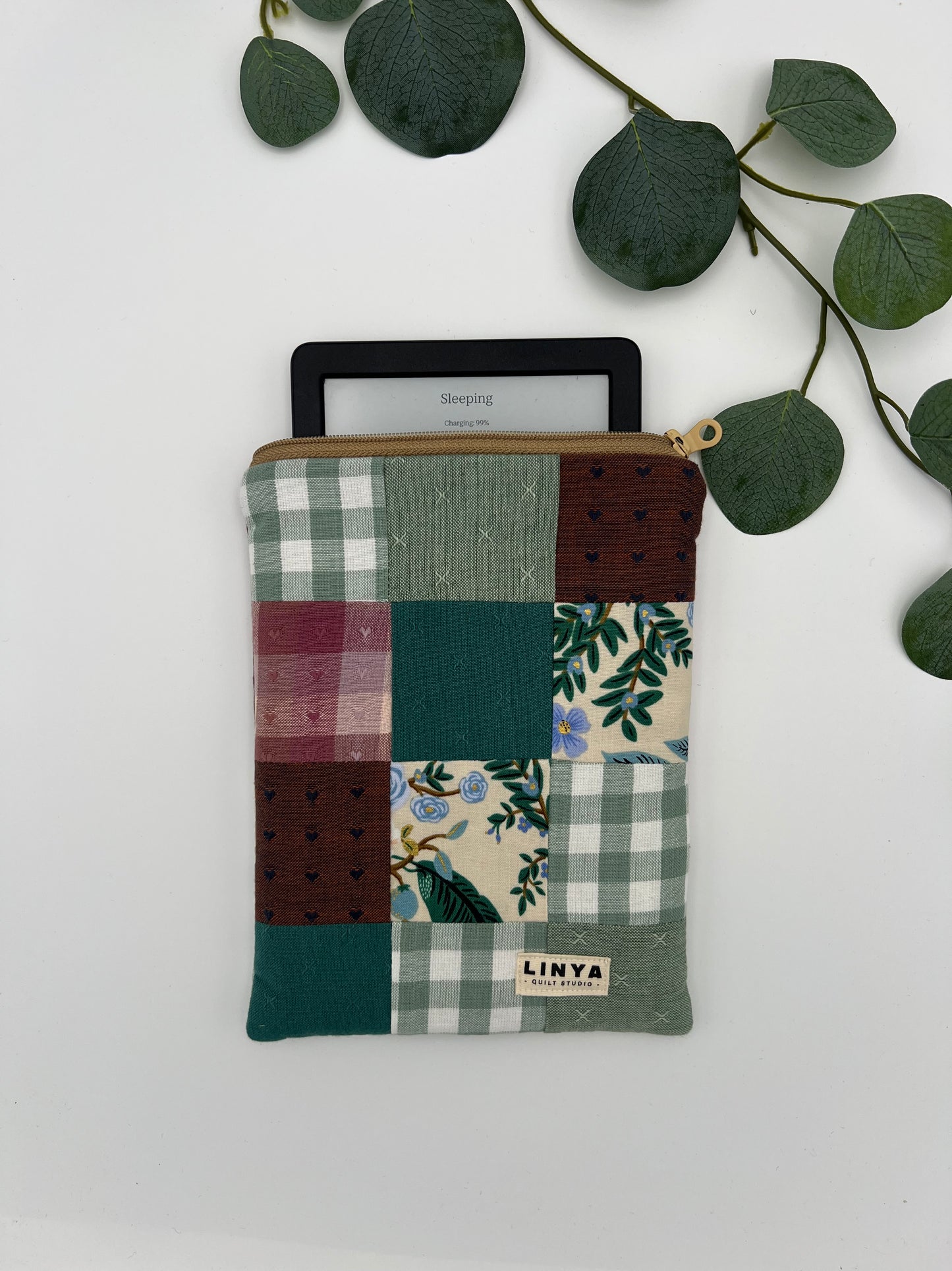 E-reader sleeve 6” uniek patchwork - Peacock