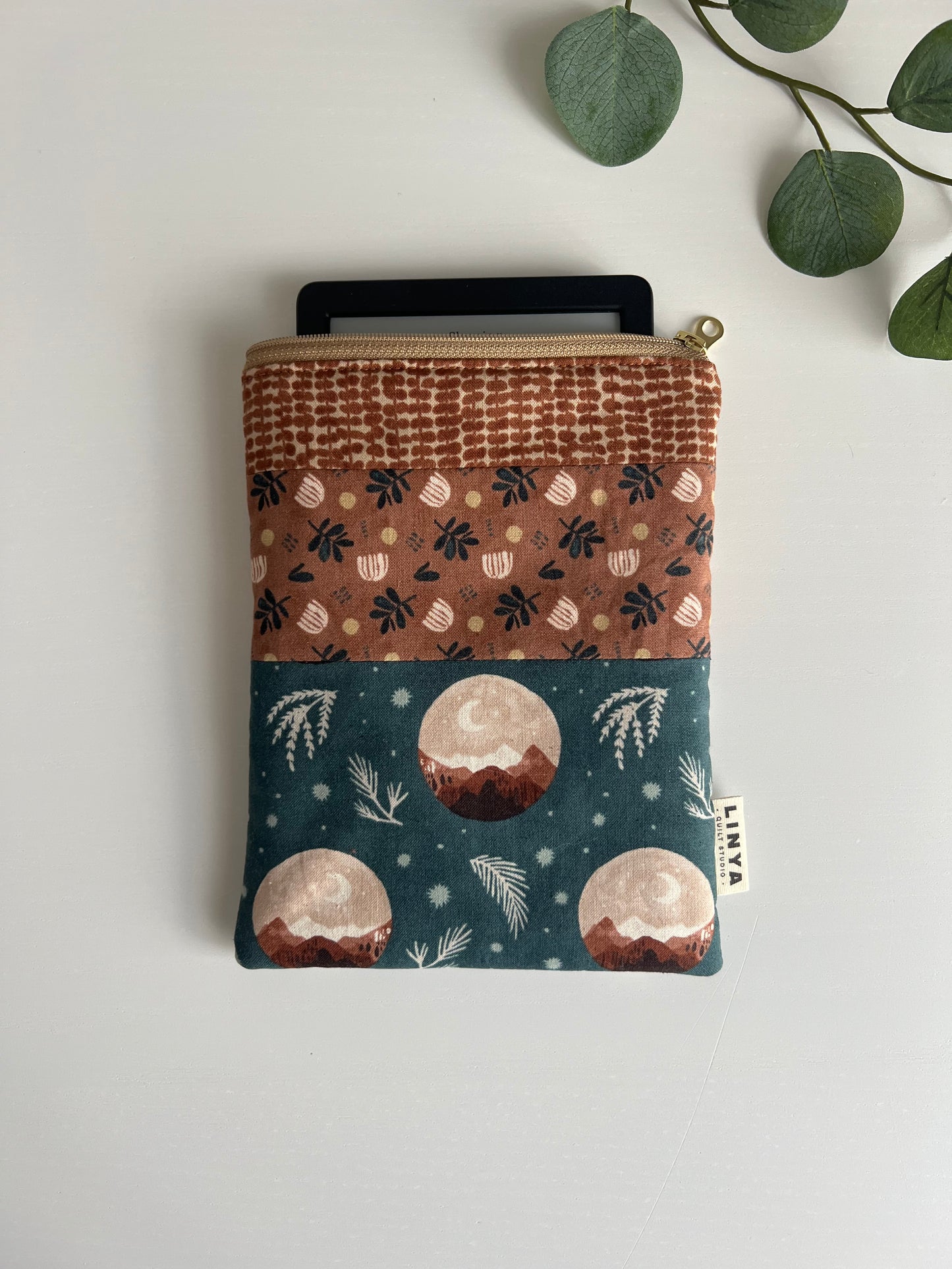 E-reader sleeve 6" patchwork - Mr Moon Prefect days