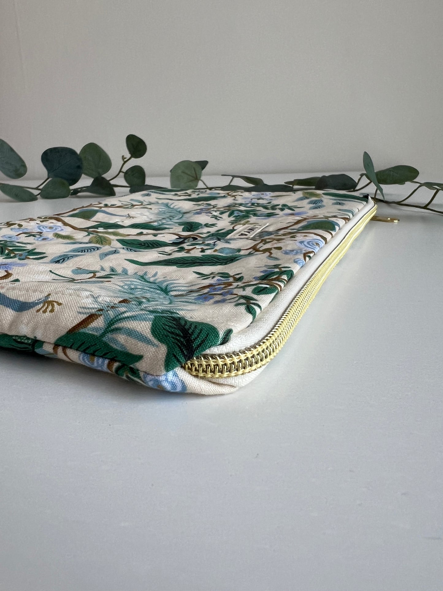 iPad 11” sleeve gequilt - Vintage garden