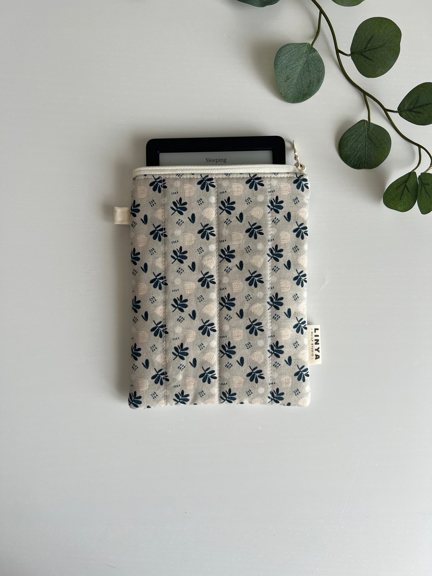 E-reader sleeve 6" gequilt - Mesa under the moon