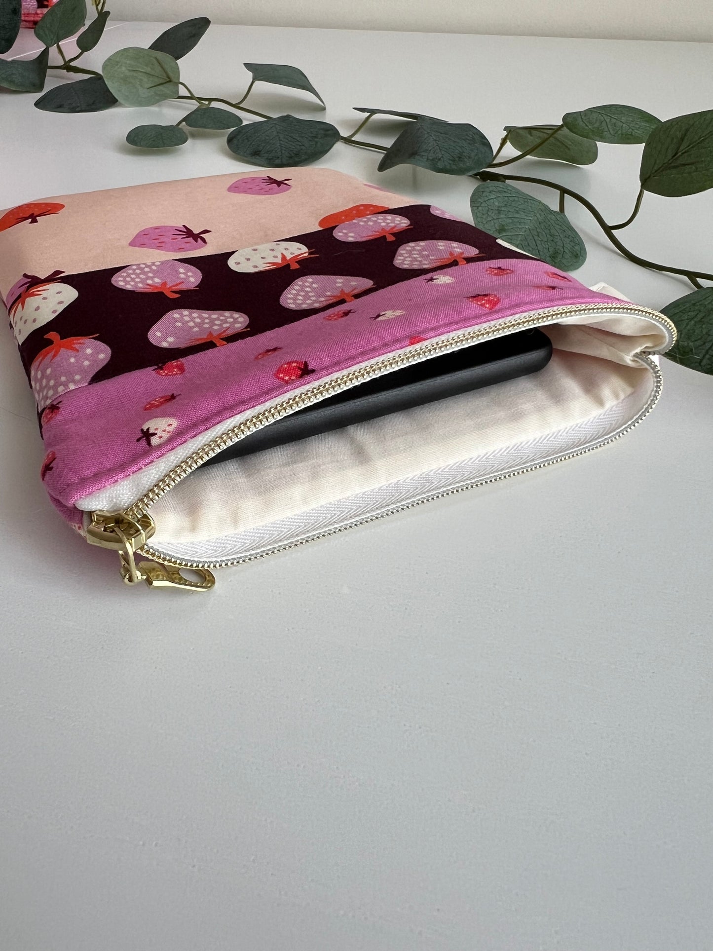 E-reader sleeve 6” patchwork - Tripple Strawberry