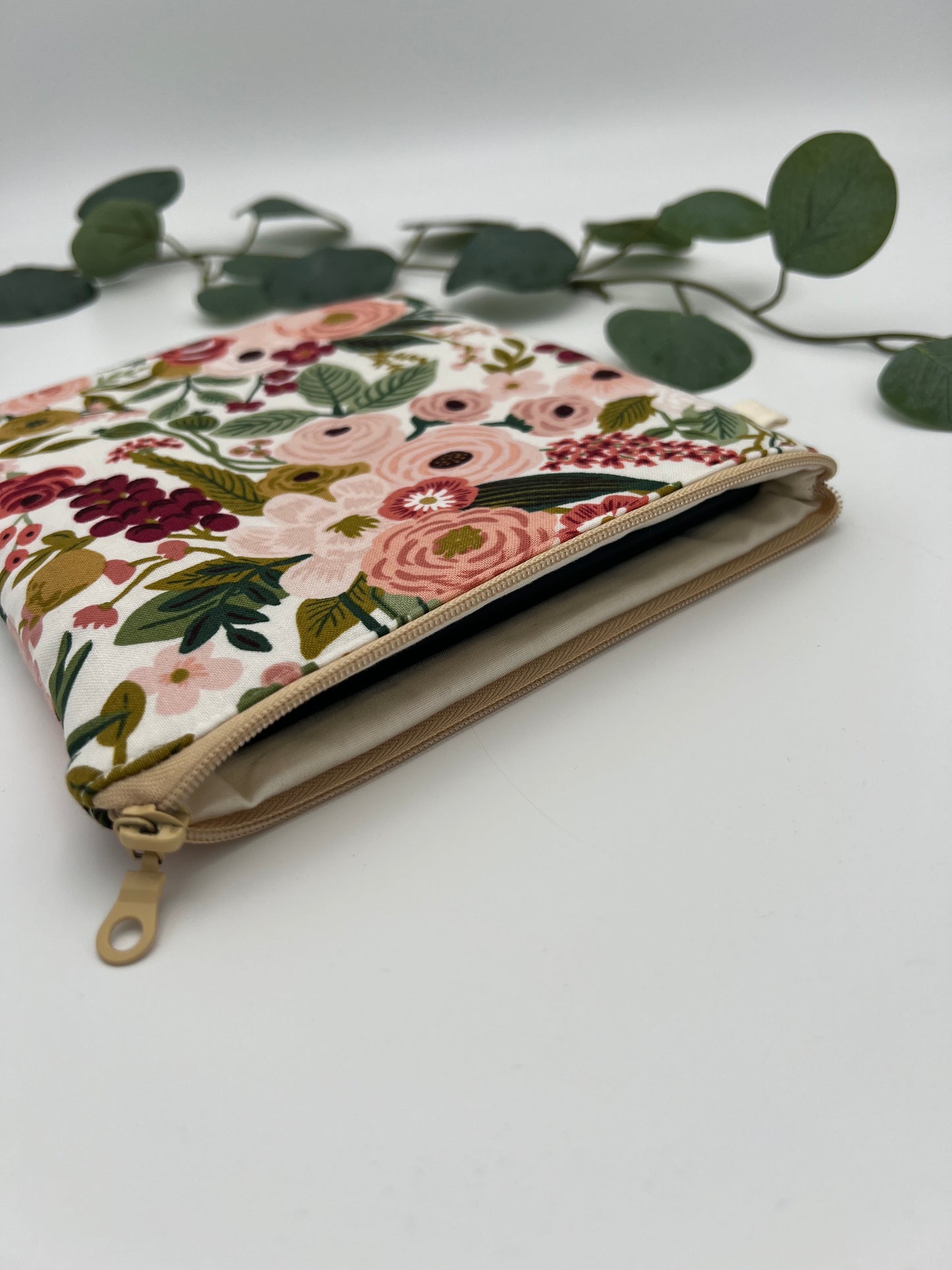 E-reader sleeve 7" gevoerd - Pink flowers