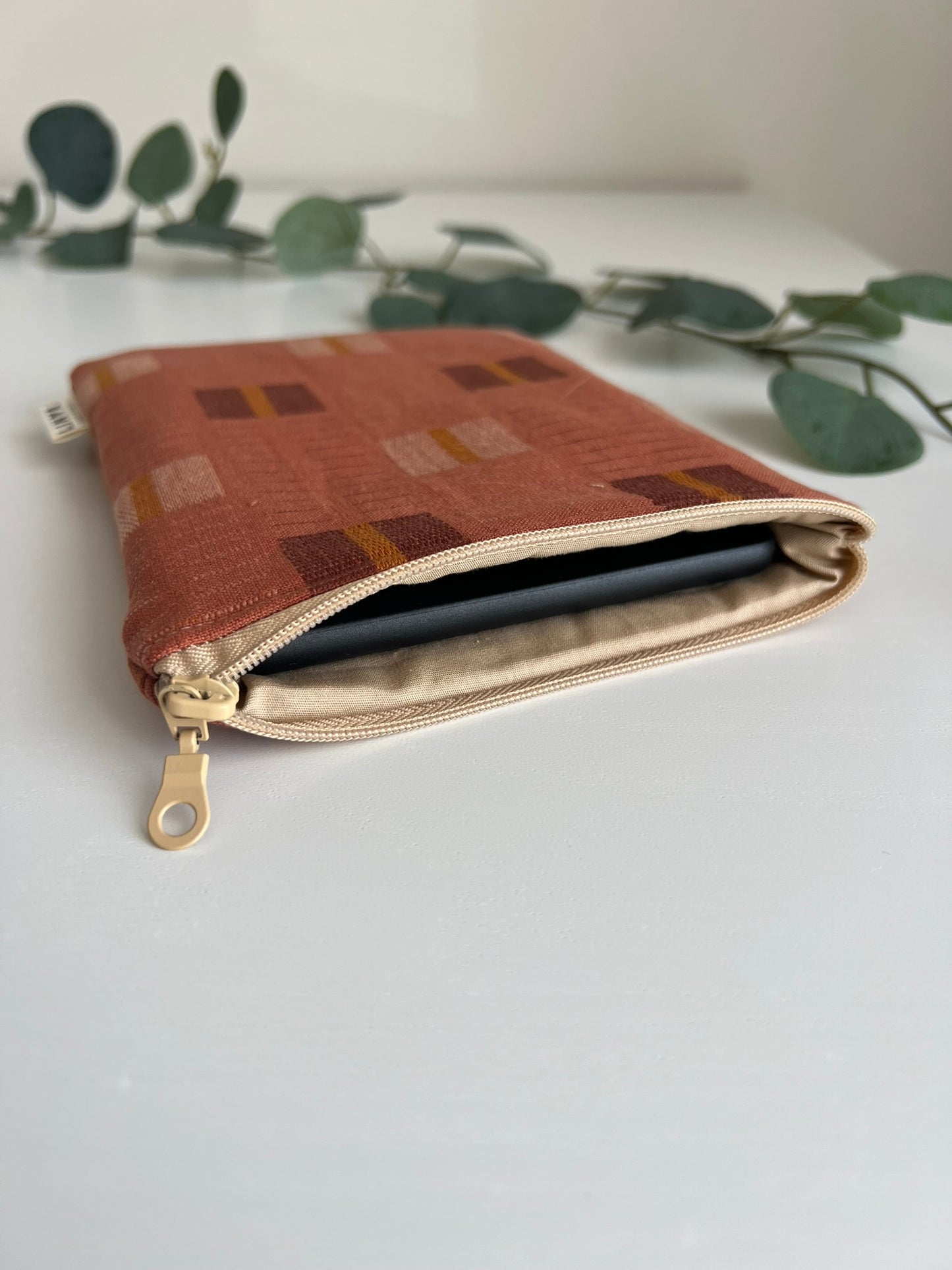 E-reader sleeve 6" - Monarch Autumnal