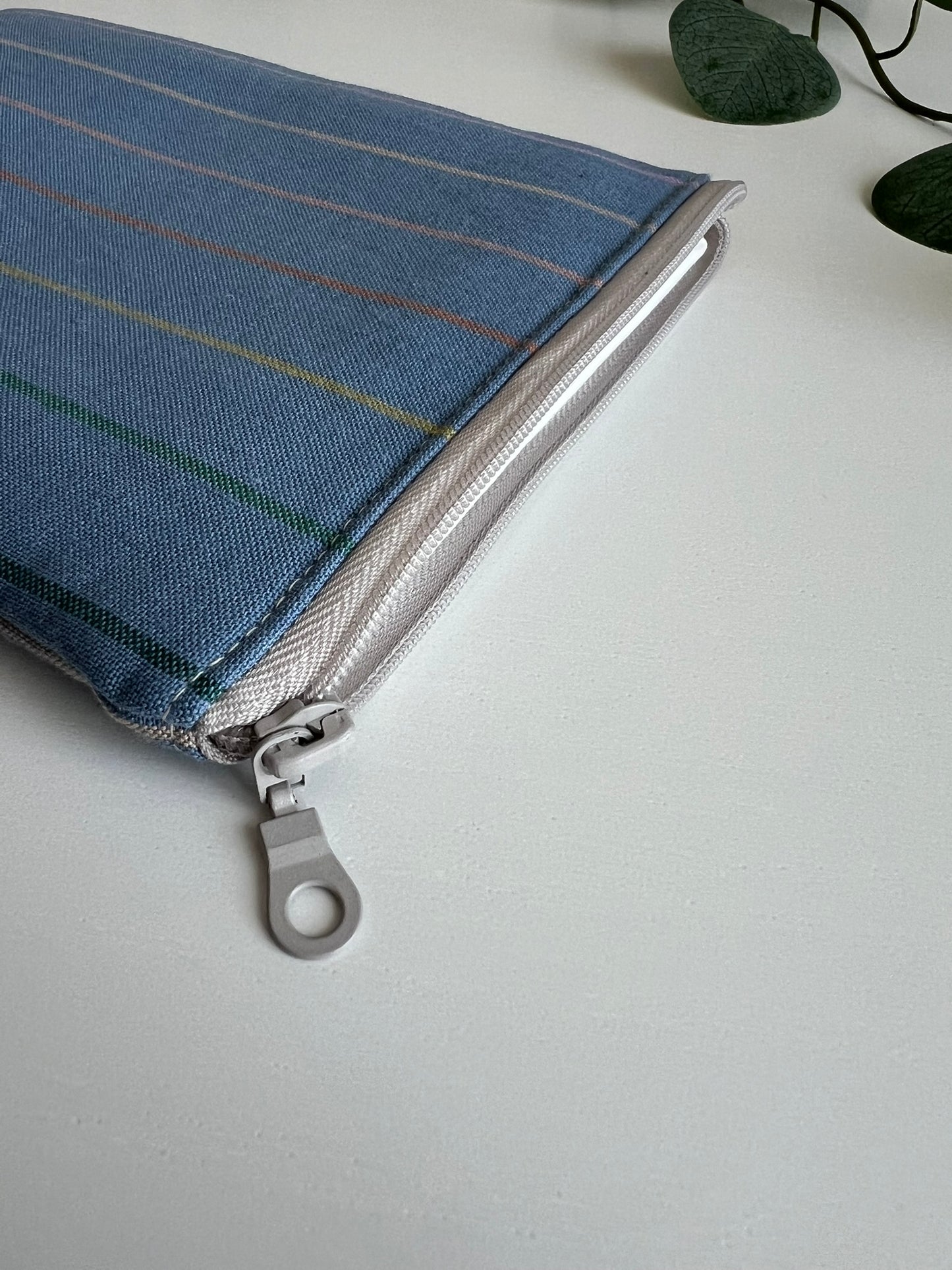 E-reader sleeve 6" - Skinny Stripe Luna