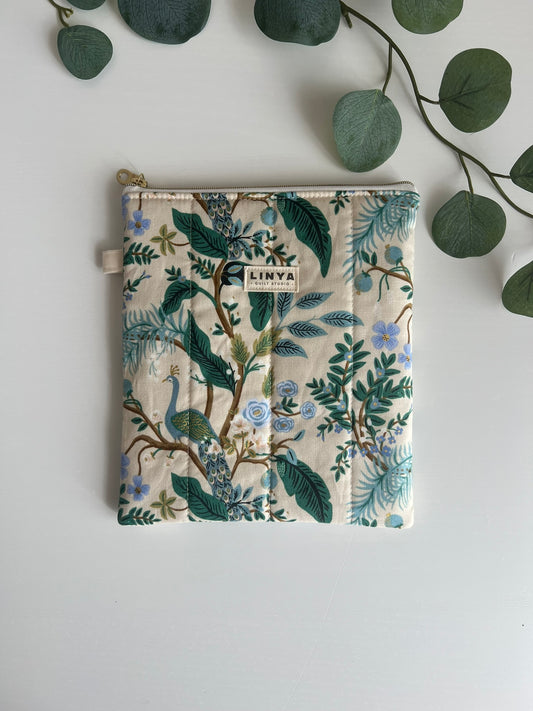 E-reader sleeve 7" gequilt - Vintage garden